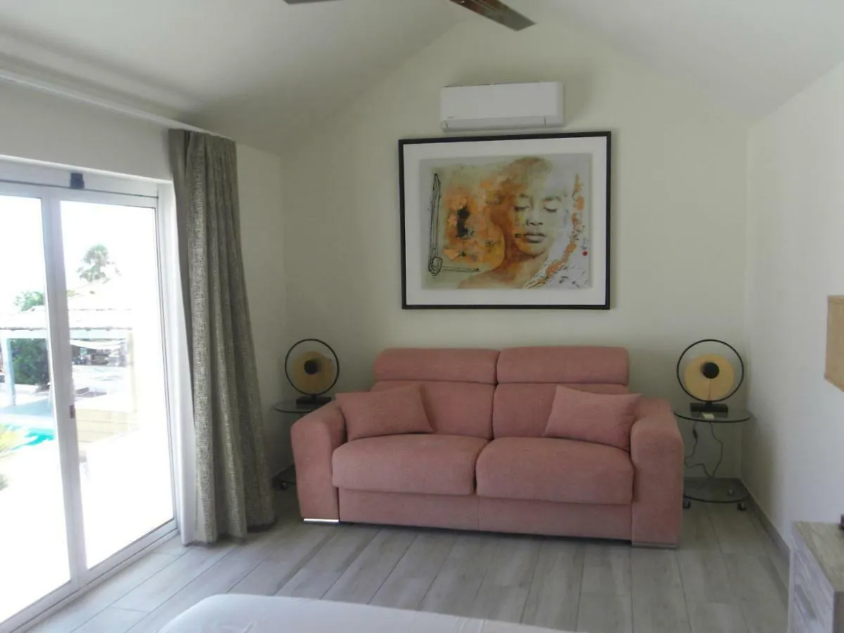 Three Palms Bed and Breakfast San Luis de Sabinillas 0*,