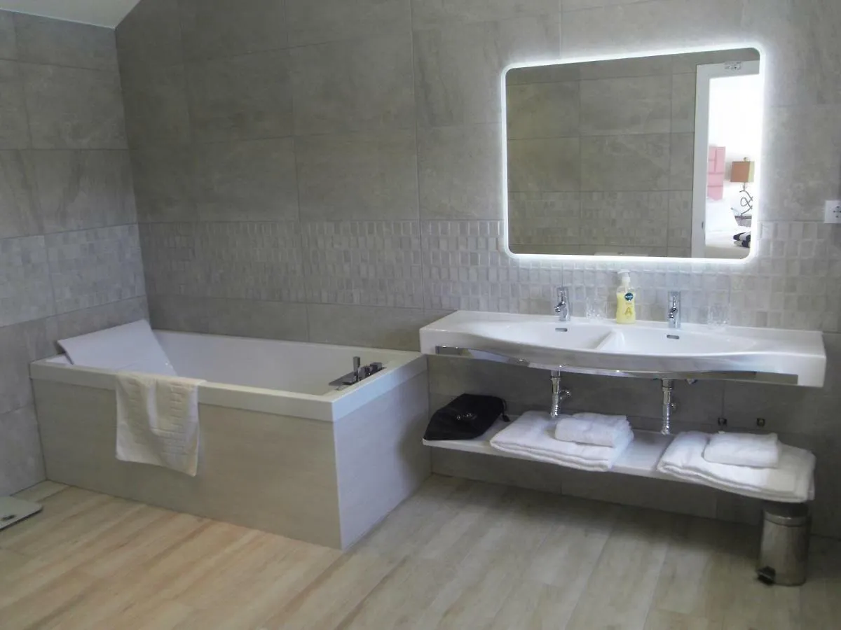 Three Palms Bed and Breakfast San Luis de Sabinillas 0*,